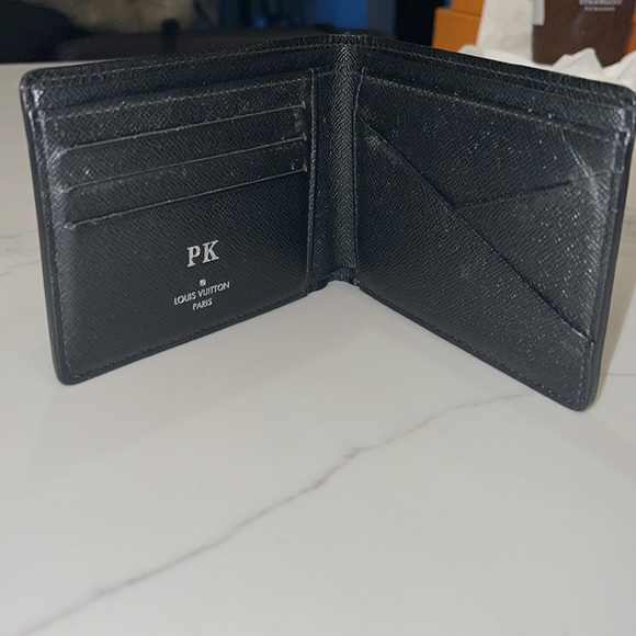 AUTHENTIC Louis Vuitton Wallet - Picture 2 of 4